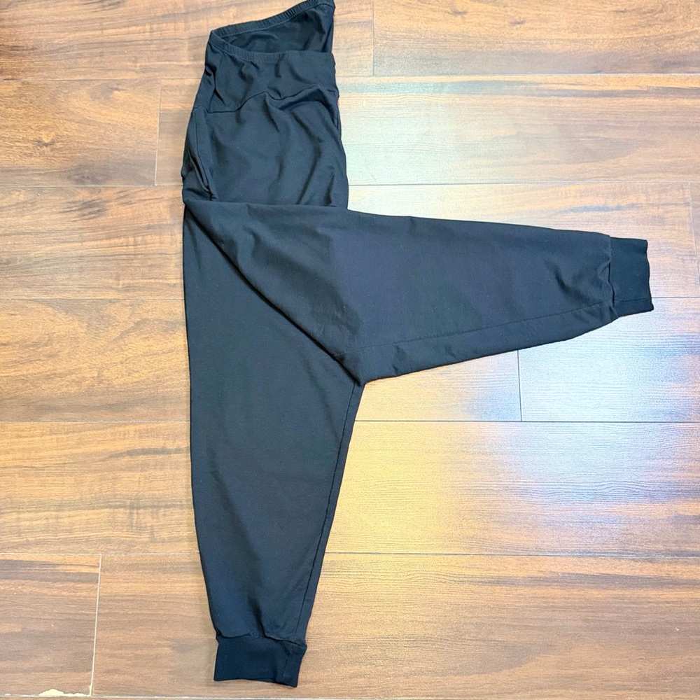 H&M Maternity Bundle - Picture 11 of 17